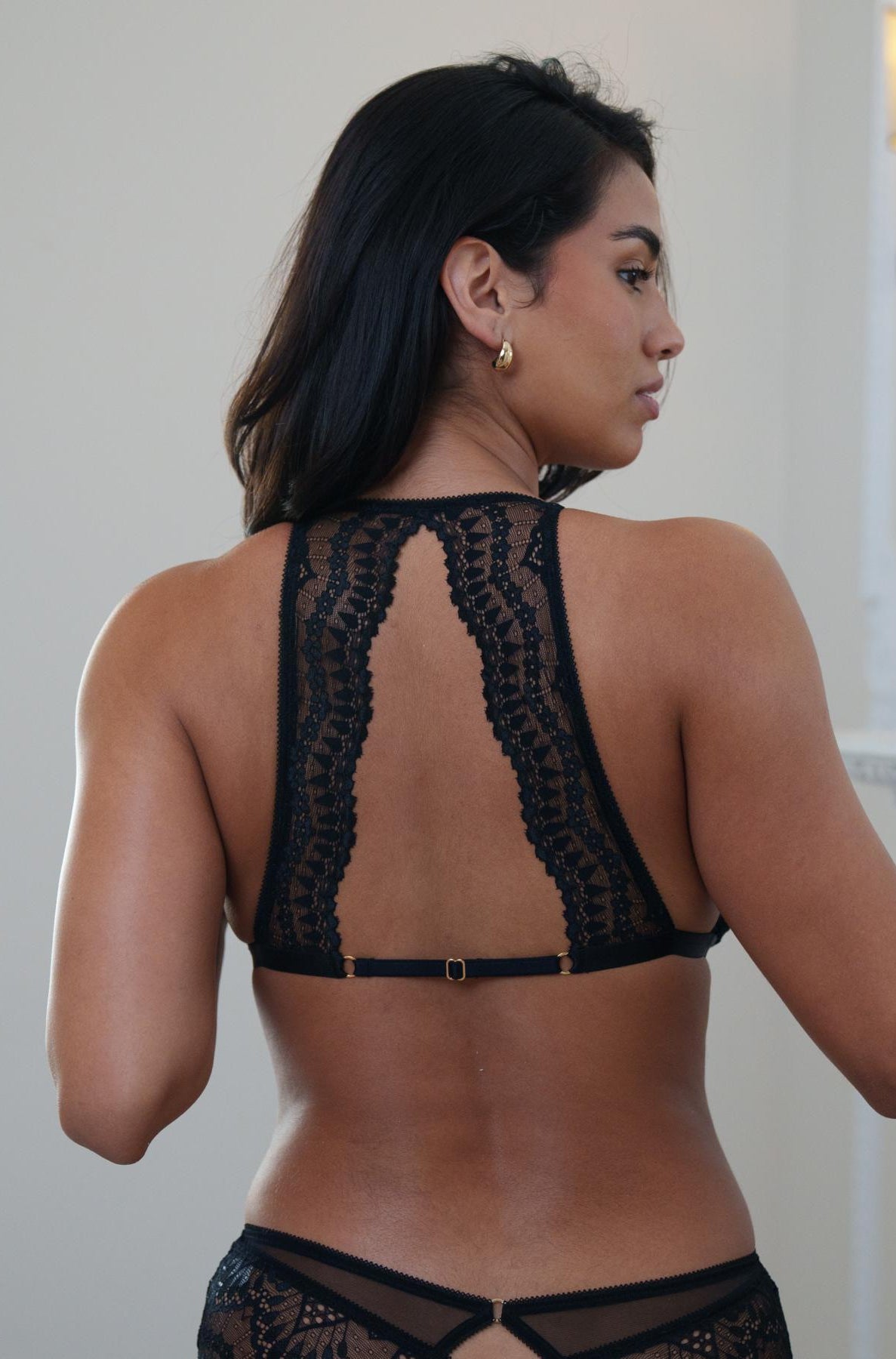 Bralette ethical sustainable black BH besonderer Rücken mit Spitze