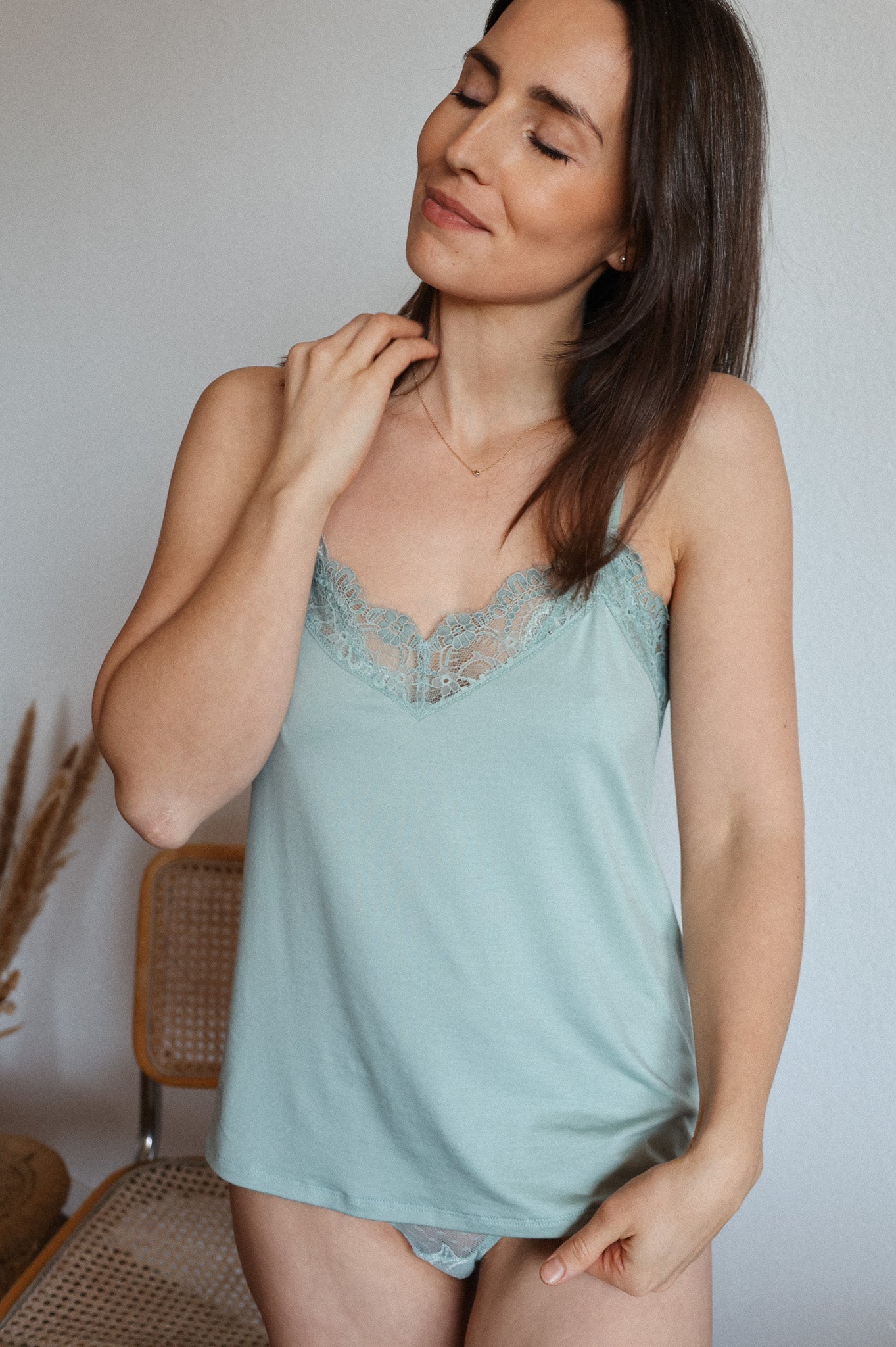 Camisole faires Top Oberteil mintgrün Spitze nachhaltige Herstellung