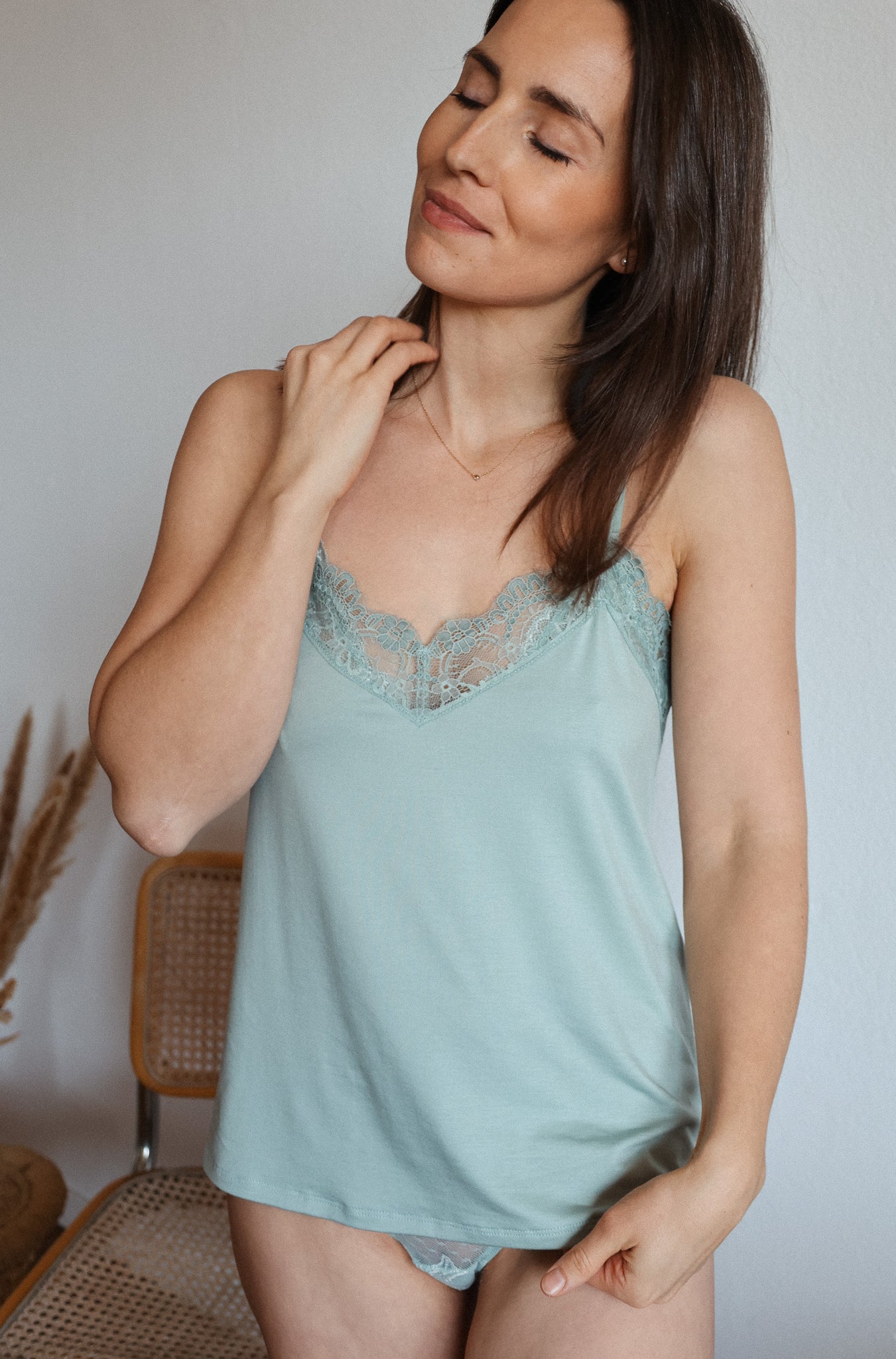 Camisole faires Top Oberteil mintgrün Spitze nachhaltige Herstellung